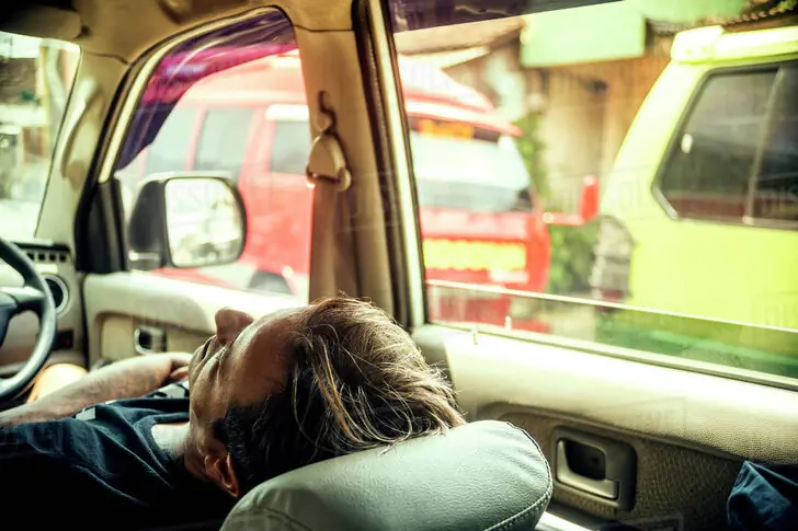 car-alone-3