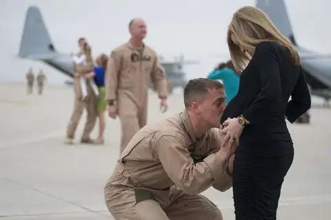 What Not To Say To A Pregnant Military Wife